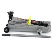 Домкрат гидравлический подкатный, 2 т, высота подъема 135-385 мм, в пластиковый кейсе Matrix Master